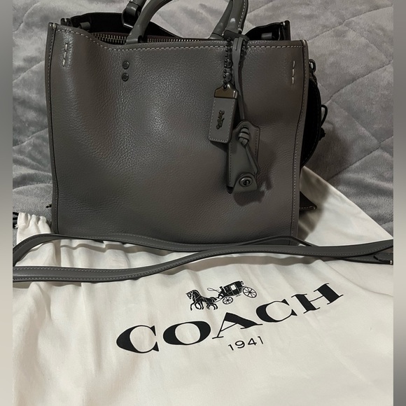 Coach - Picture 4 of 6